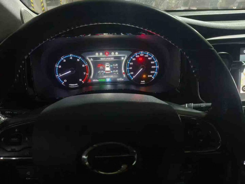 丽江19年传祺M8/GM85