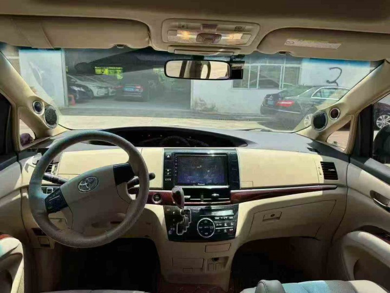 湛江18年丰田普瑞维亚4