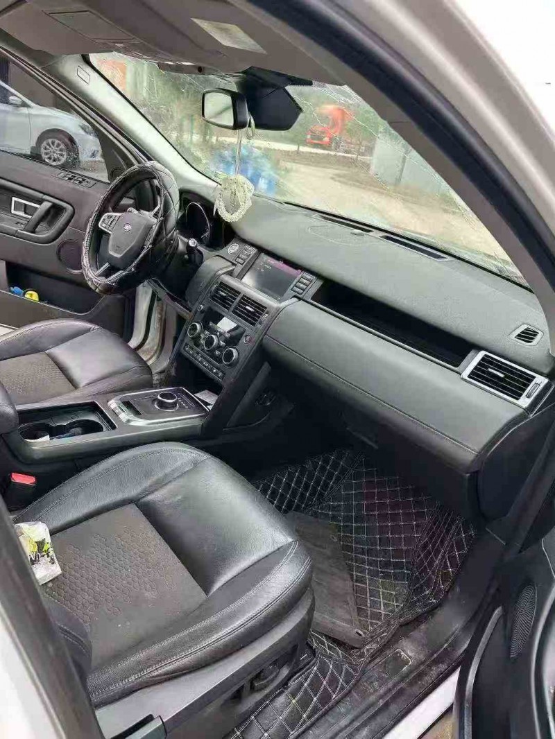 重庆17年路虎发现神行5