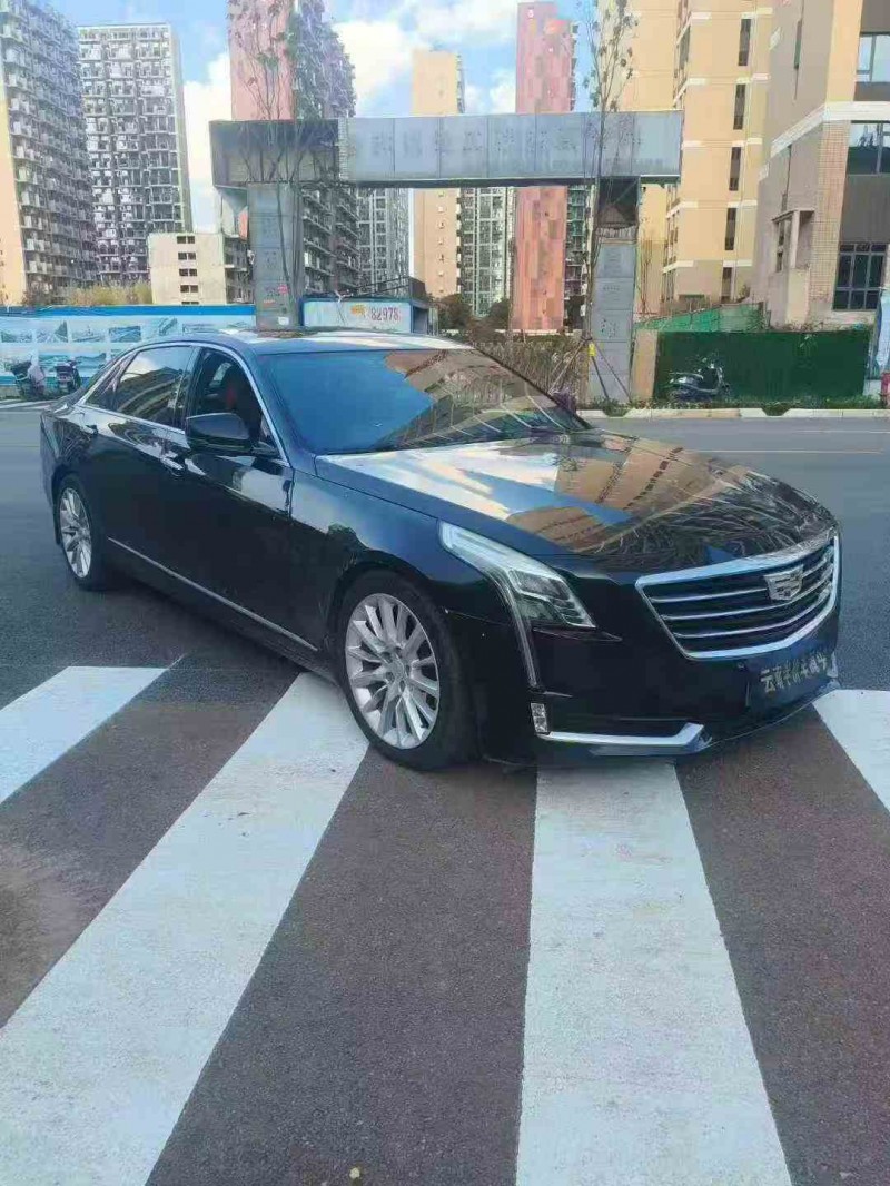 保山18年凯迪拉克CT62