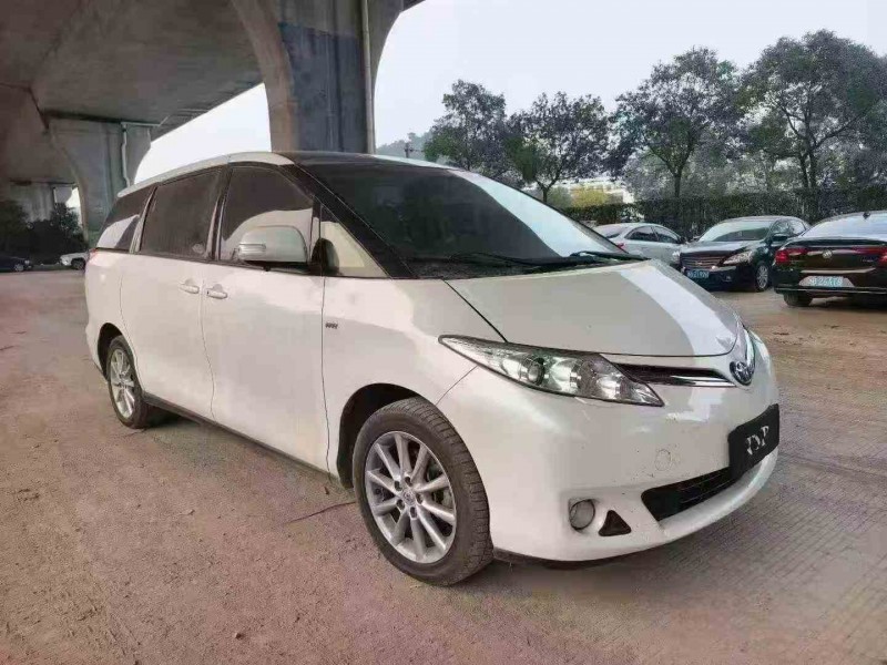 衢州20年丰田普瑞维亚3