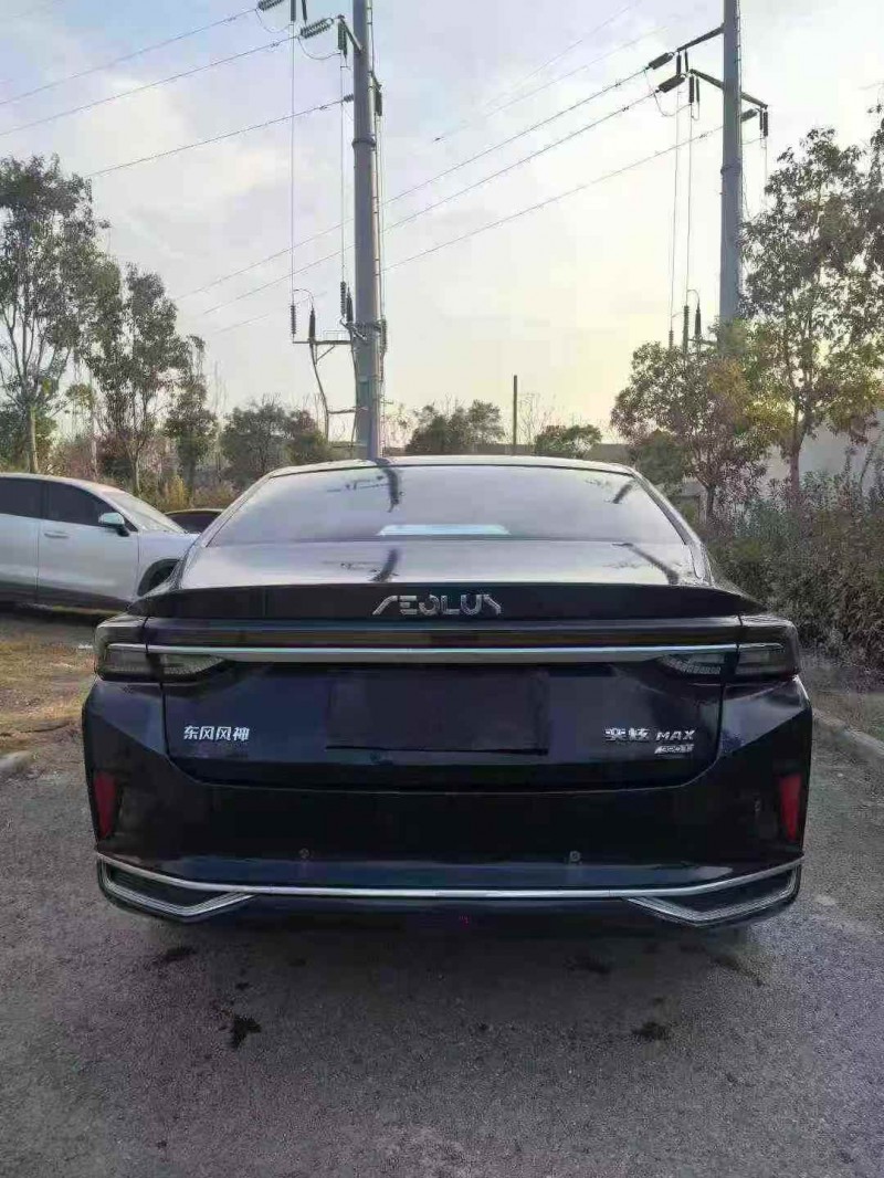 宜昌24年东风奕炫8