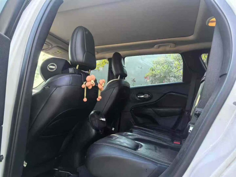 荆州18年Jeep自由光5