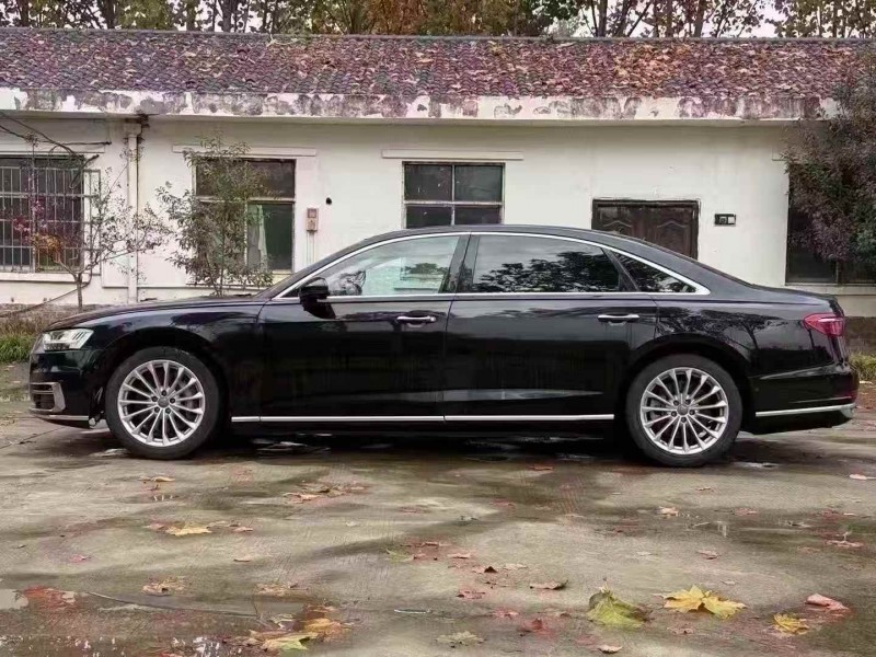 平顶山19年奥迪A8L8