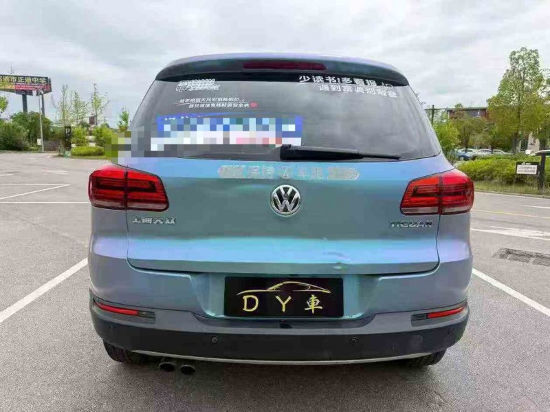 丽江16年大众途观8