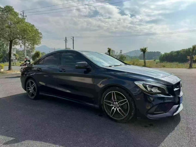 汕头17年奔驰CLA2