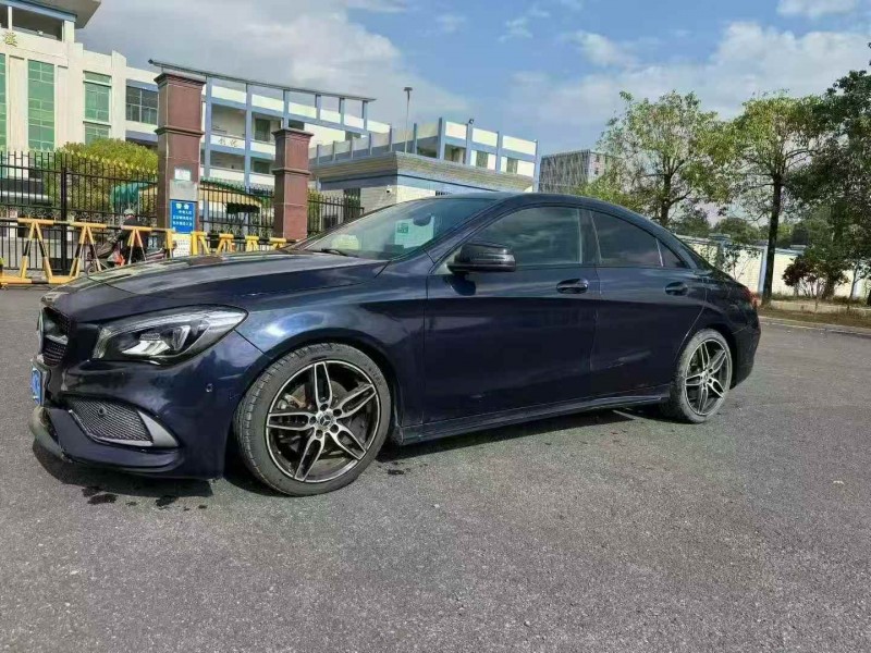 汕头17年奔驰CLA3