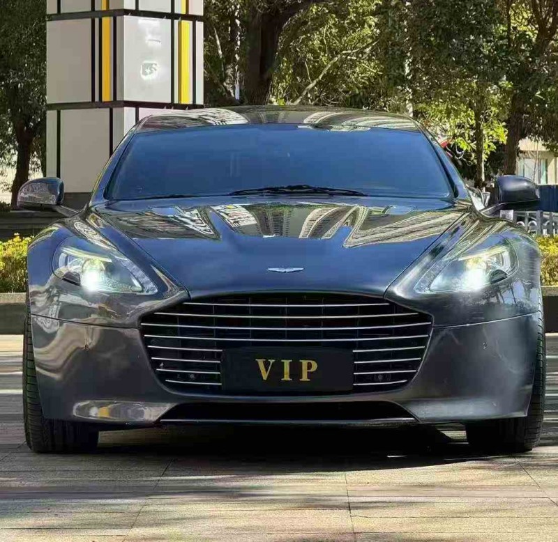 思茅14年阿斯顿·马丁Rapide1