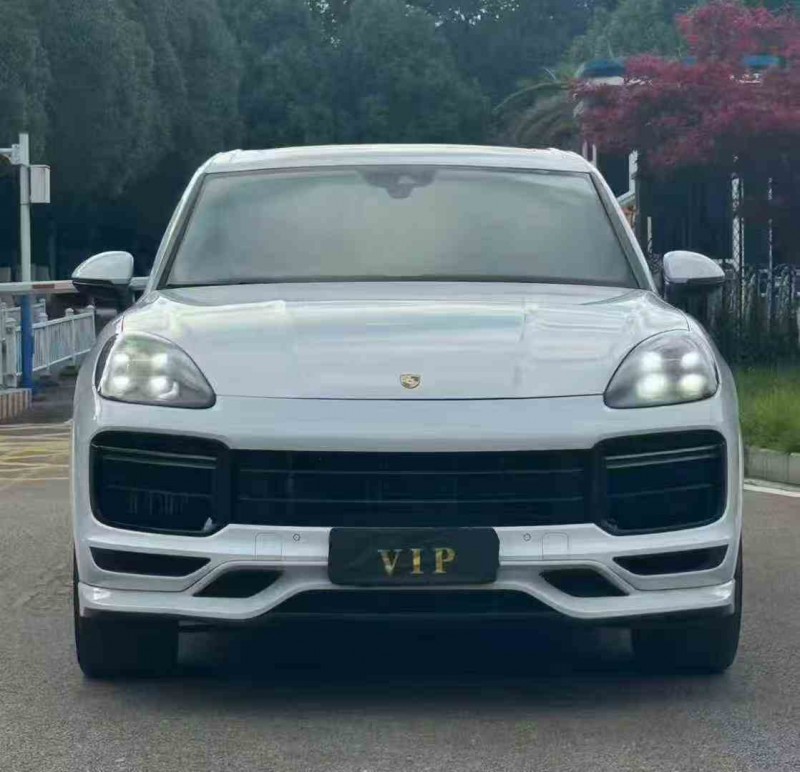 临沧19年保时捷卡宴1