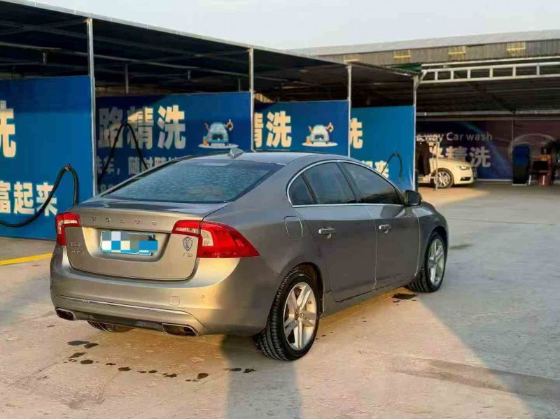 湖州14年沃尔沃S60L7