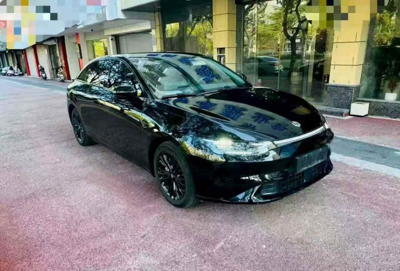 九江25年零跑汽车C013