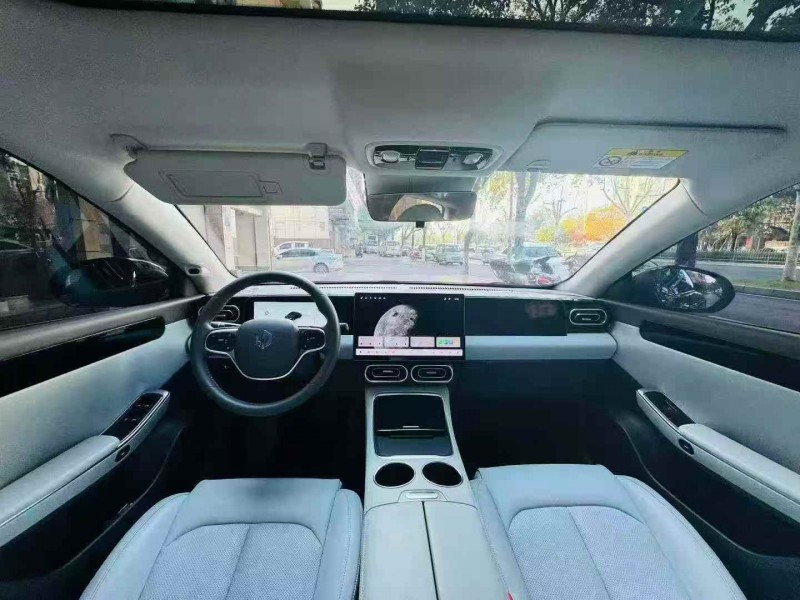 九江25年零跑汽车C014