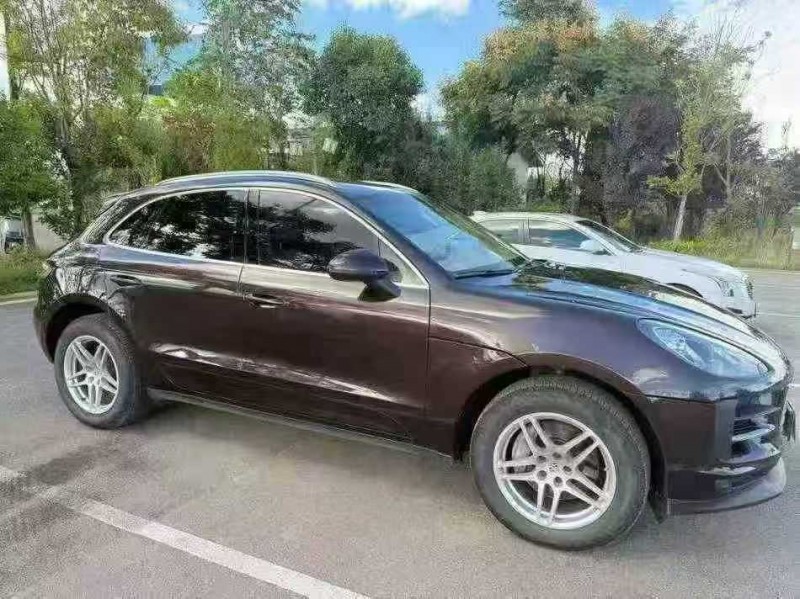 临沧16年保时捷Macan3