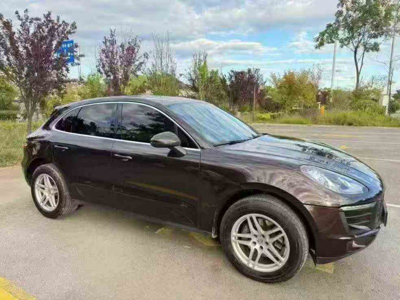 昭通18年保时捷Macan3
