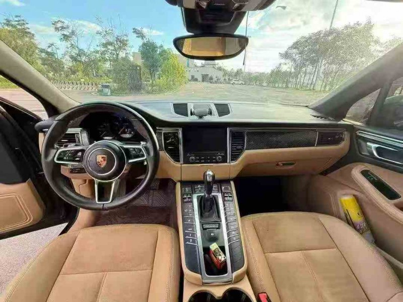 昭通18年保时捷Macan5