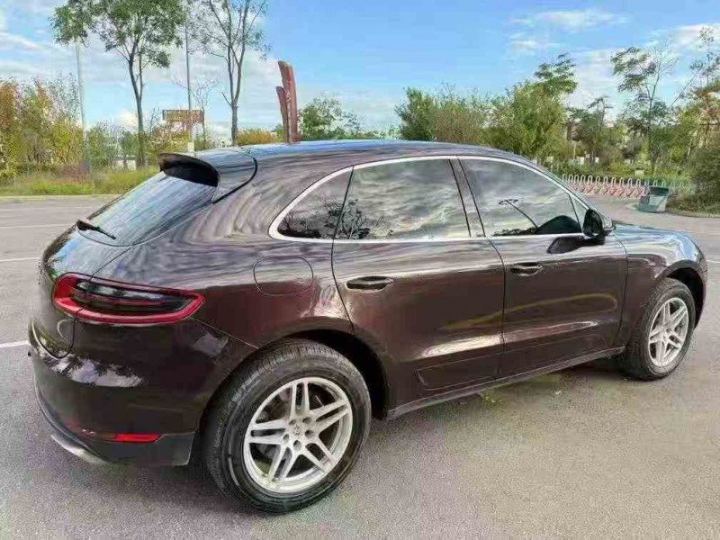 昭通18年保时捷Macan8
