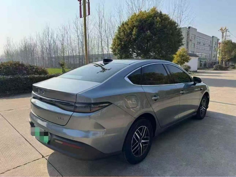 苏州25年比亚迪海豹7