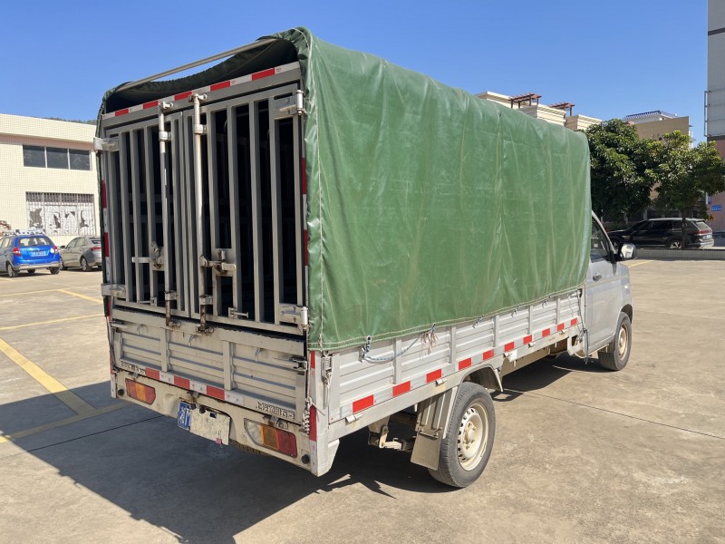 中山25年五菱汽车荣光5