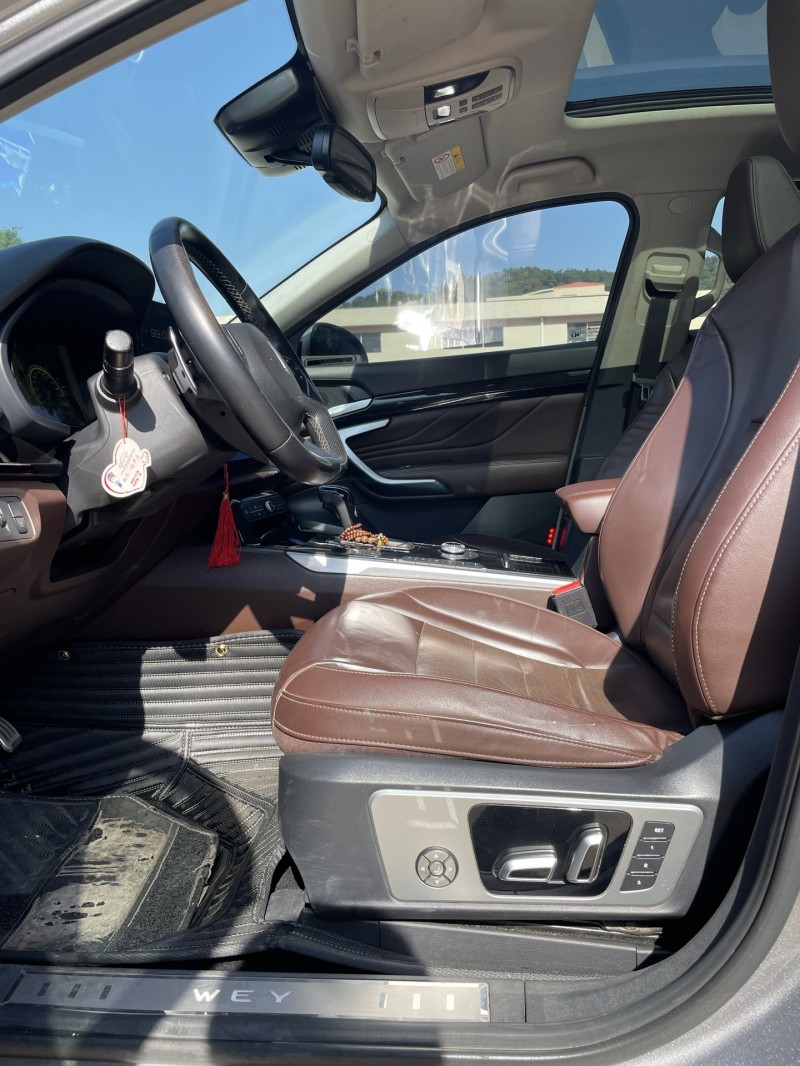 中山18年长城汽车魏牌8