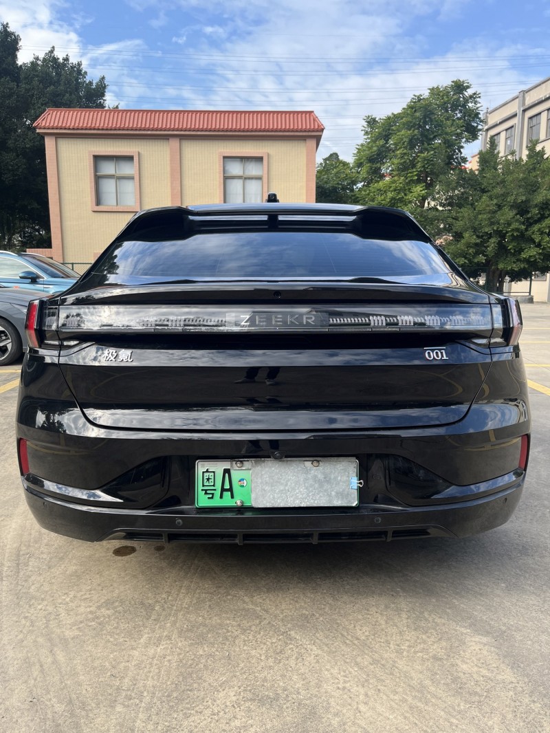 中山24年极氪汽车0019