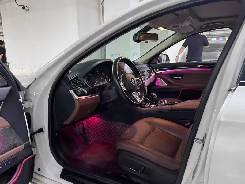 成都16年宝马5系4