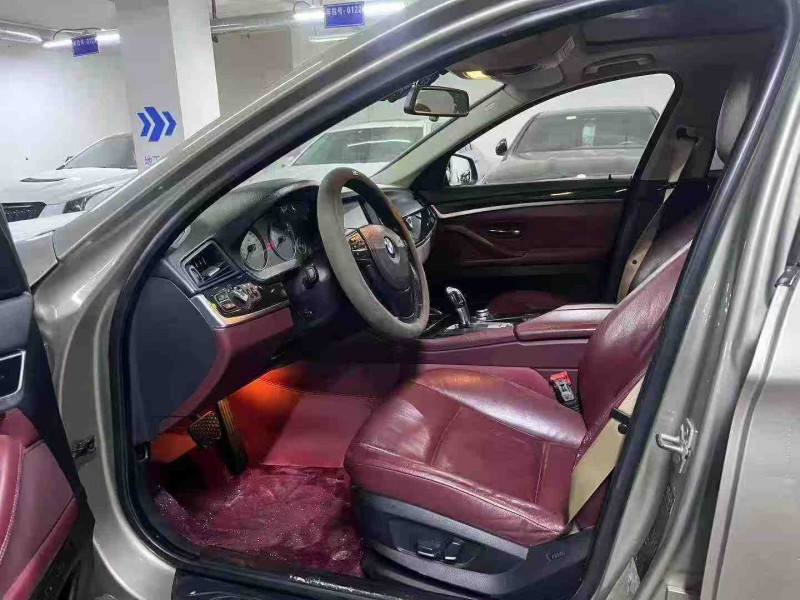 成都12年宝马5系4