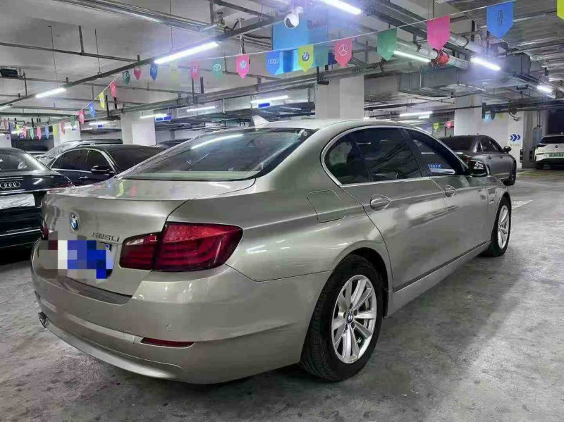 成都12年宝马5系7