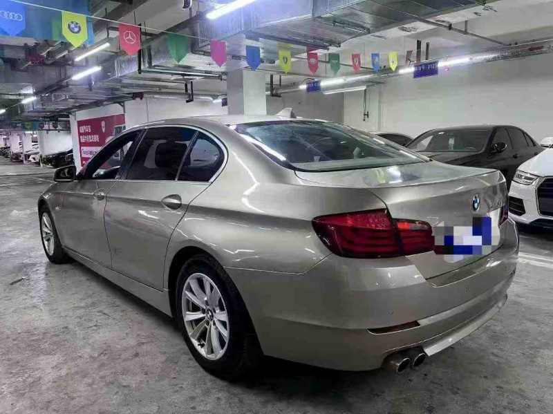 成都12年宝马5系8