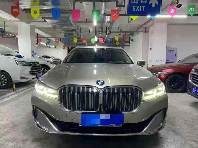 成都21年宝马7系1