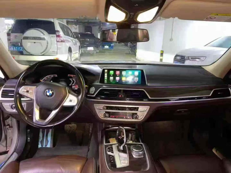 成都21年宝马7系6