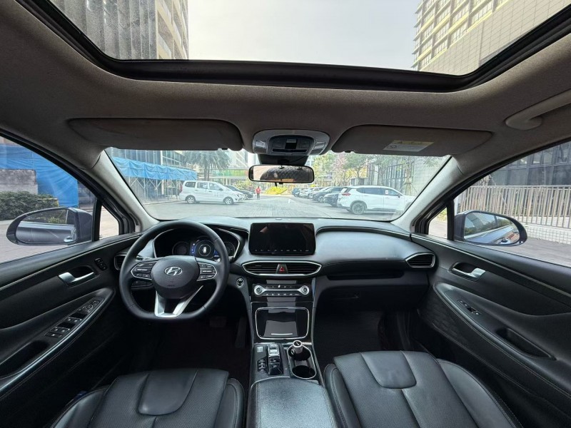 佛山19年现代新胜达5