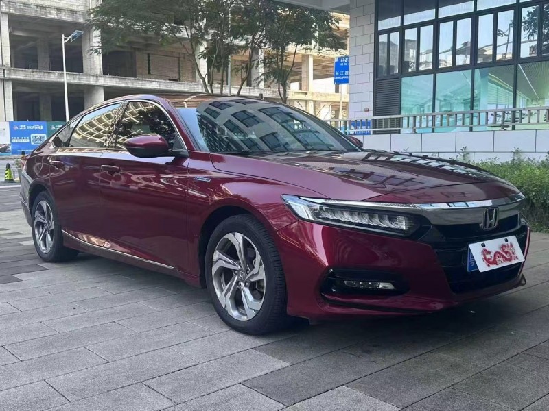 佛山19年本田雅阁2