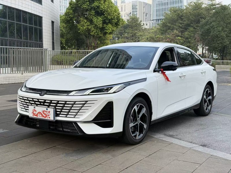 佛山25年长安汽车逸动3