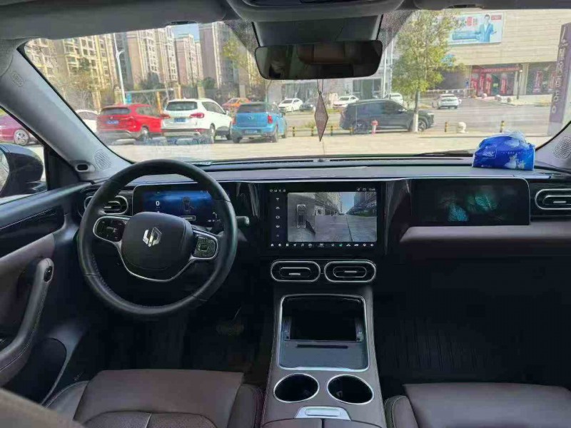 赣州24年零跑汽车C116