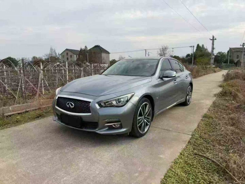 绍兴16年英菲尼迪Q50L2