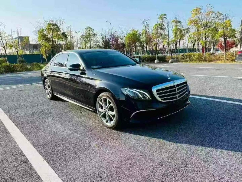 景德镇20年奔驰E2