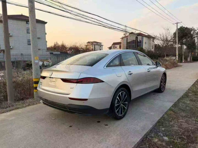 衢州25年荣威D77