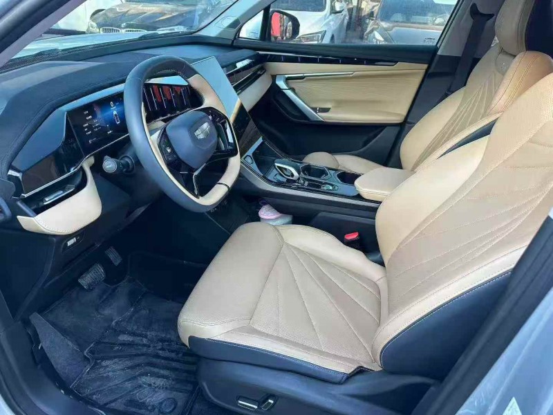 淄博23年吉利博越6