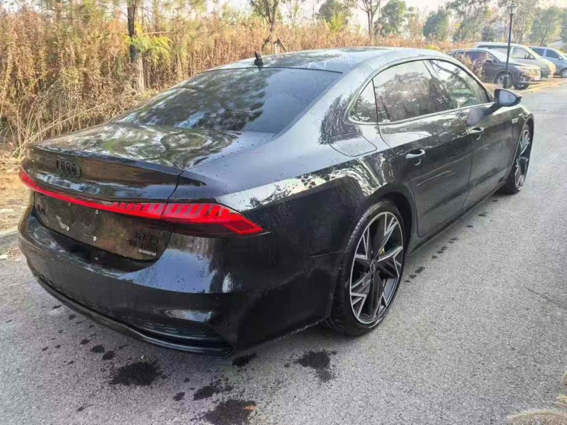 荆州22年奥迪A7L8