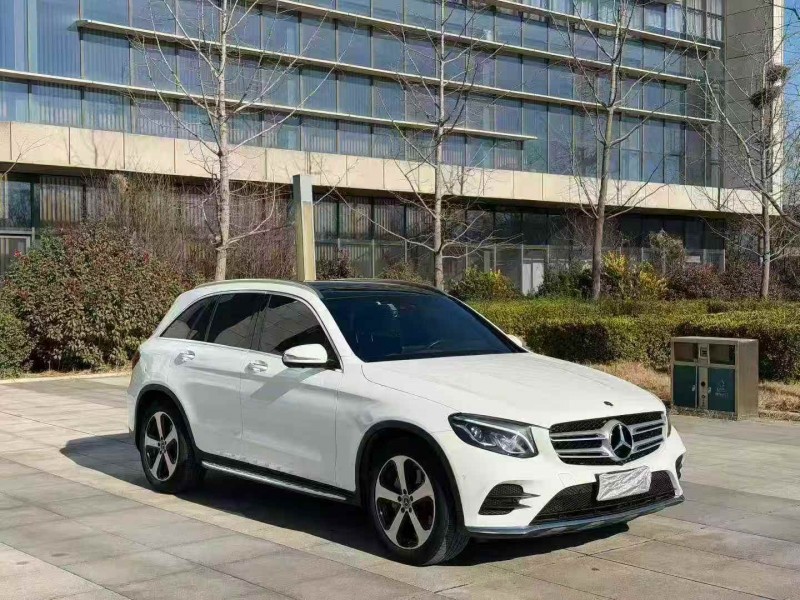 东营18年奔驰GLC2