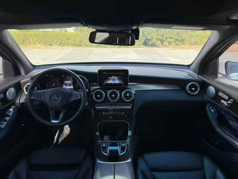 东营18年奔驰GLC4