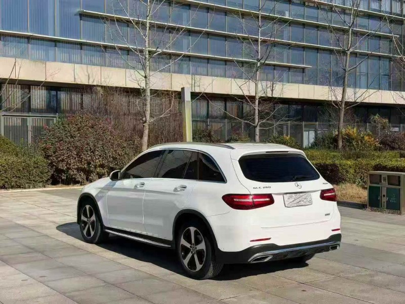 东营18年奔驰GLC7
