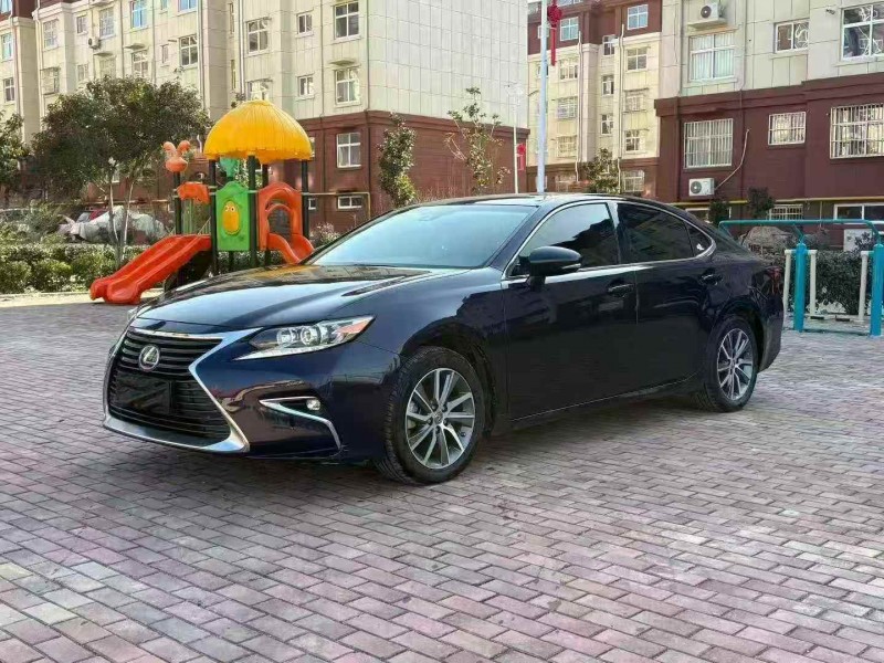 枣庄17年雷克萨斯ES2