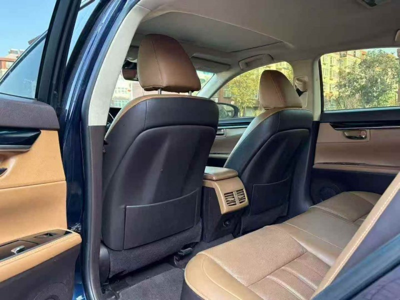 枣庄17年雷克萨斯ES4