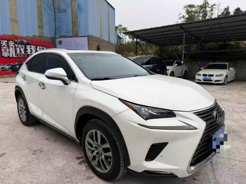 荆州16年雷克萨斯NX2
