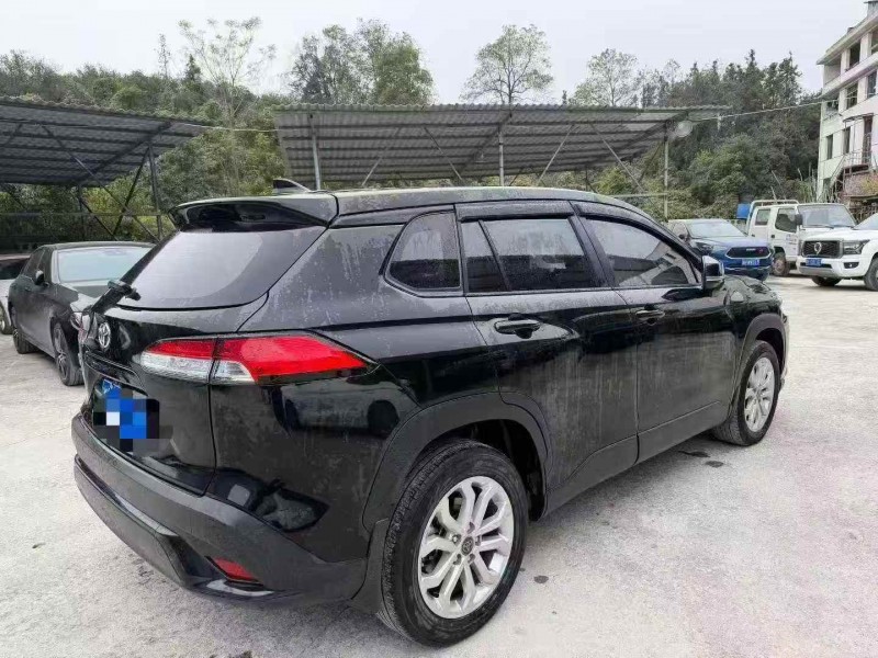 张家界22年丰田锋兰达8