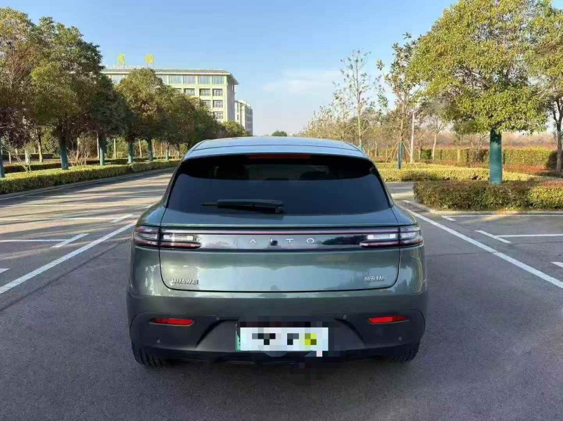 淮安23年华为智选问界9