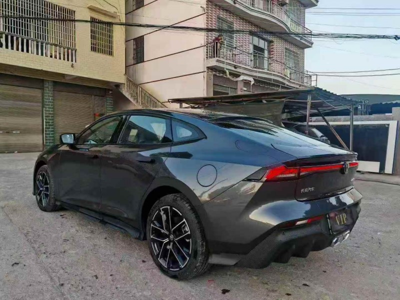 宁波25年长安汽车UNI8