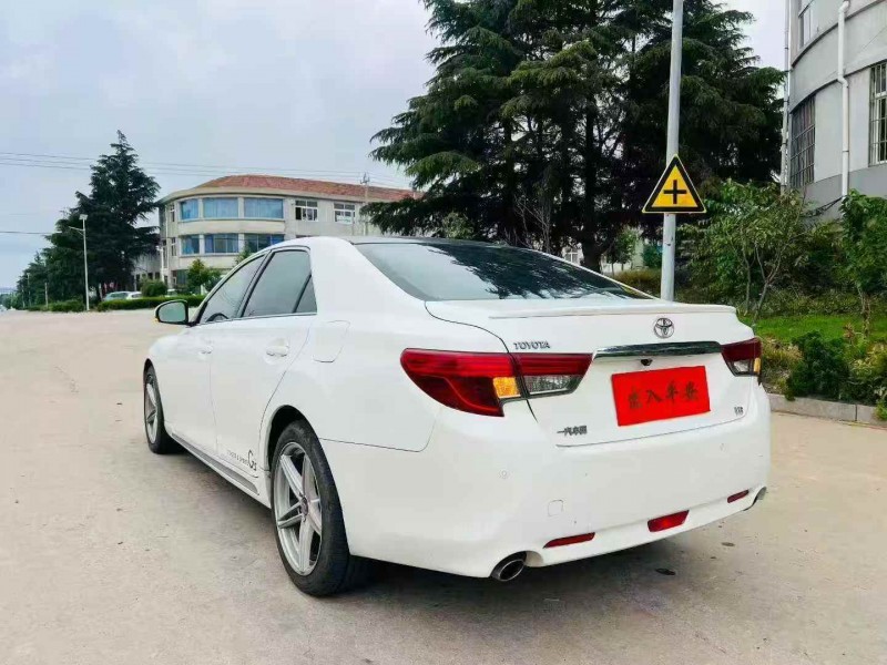 枣庄14年丰田锐志9