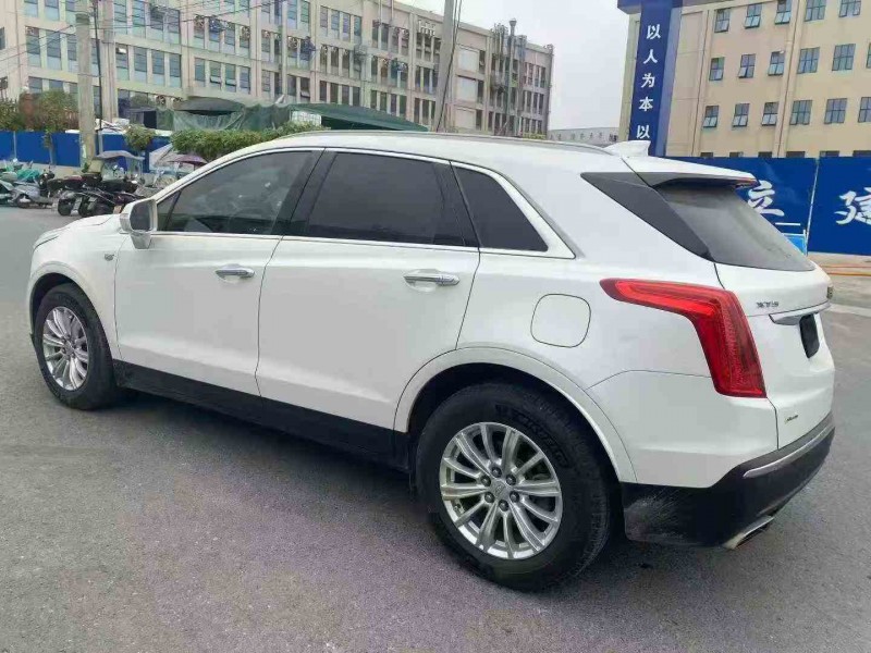 邵阳19年凯迪拉克XT57